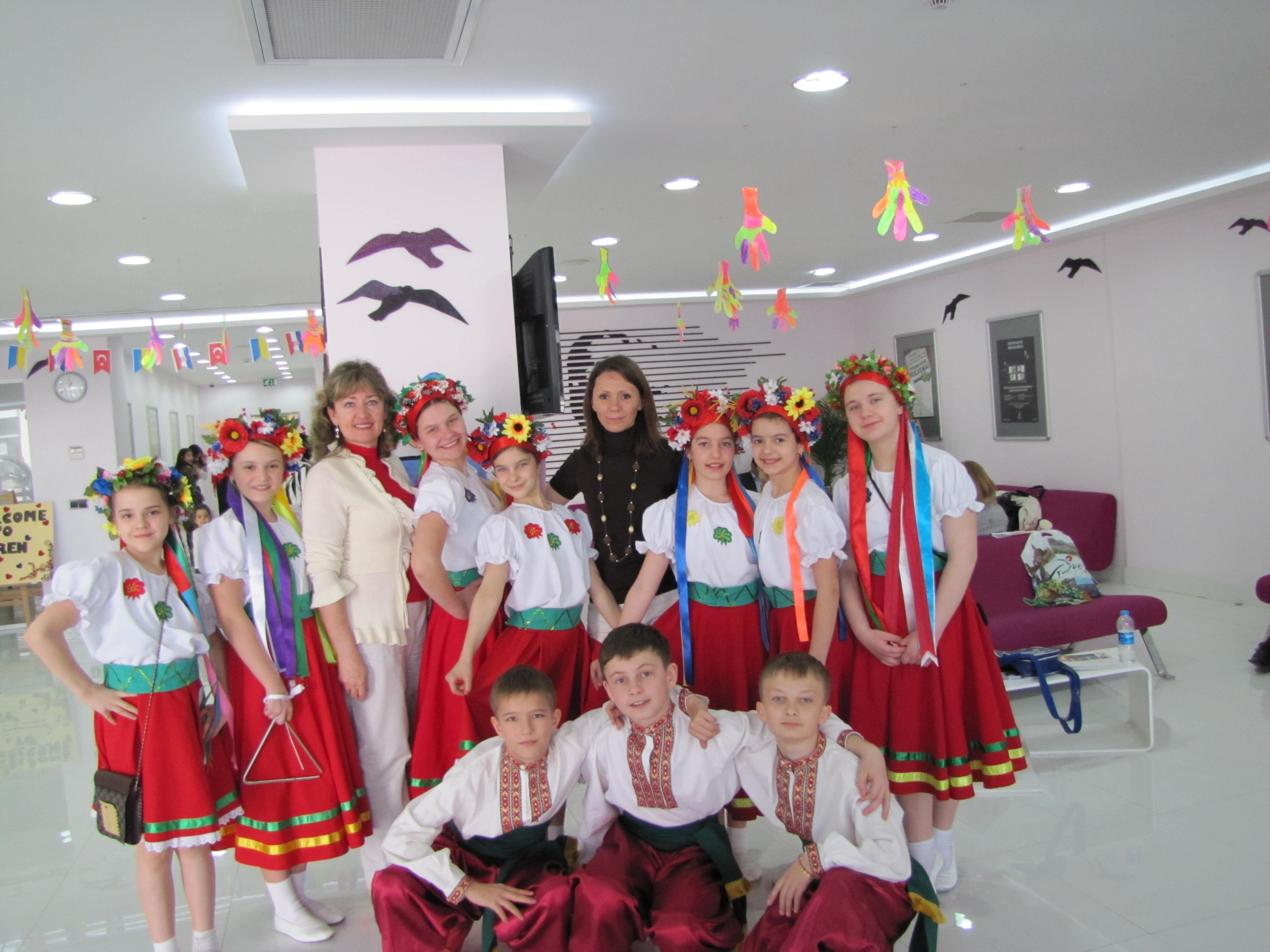 Ukrainian delegation from Gymnasium in Turkish Children Festival / Виступ гімназії на святі в Туреччині, м. Стамбул